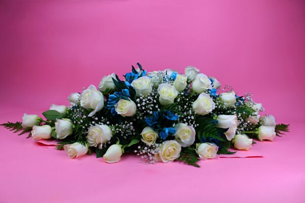 Centro de Mesa con Alstroemeria Azul